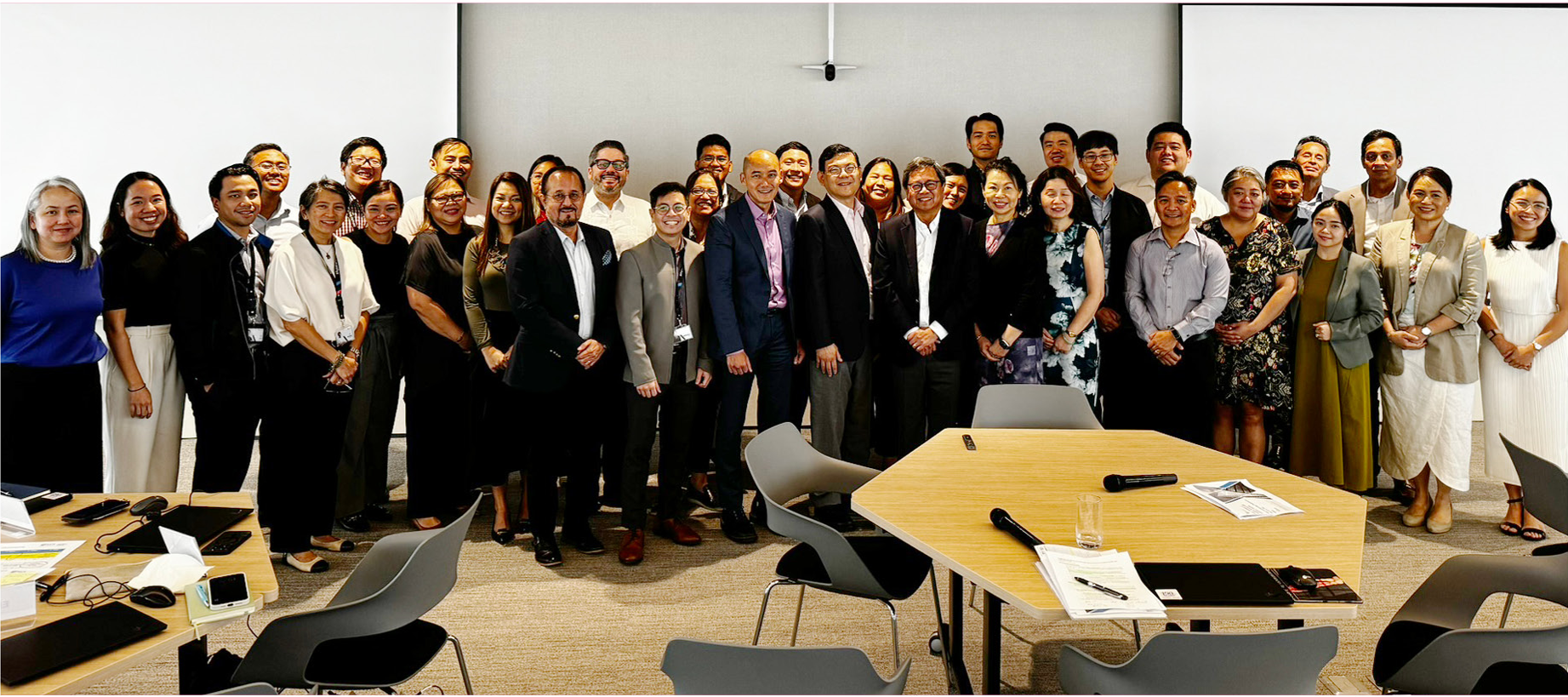 Executives from Ayala Corporation, AC Health, ACMobility, iPeople, and AC Logistics participated in the Data Leadership Program held from June 4 to 6, at Ayala’s headquarters in Makati.