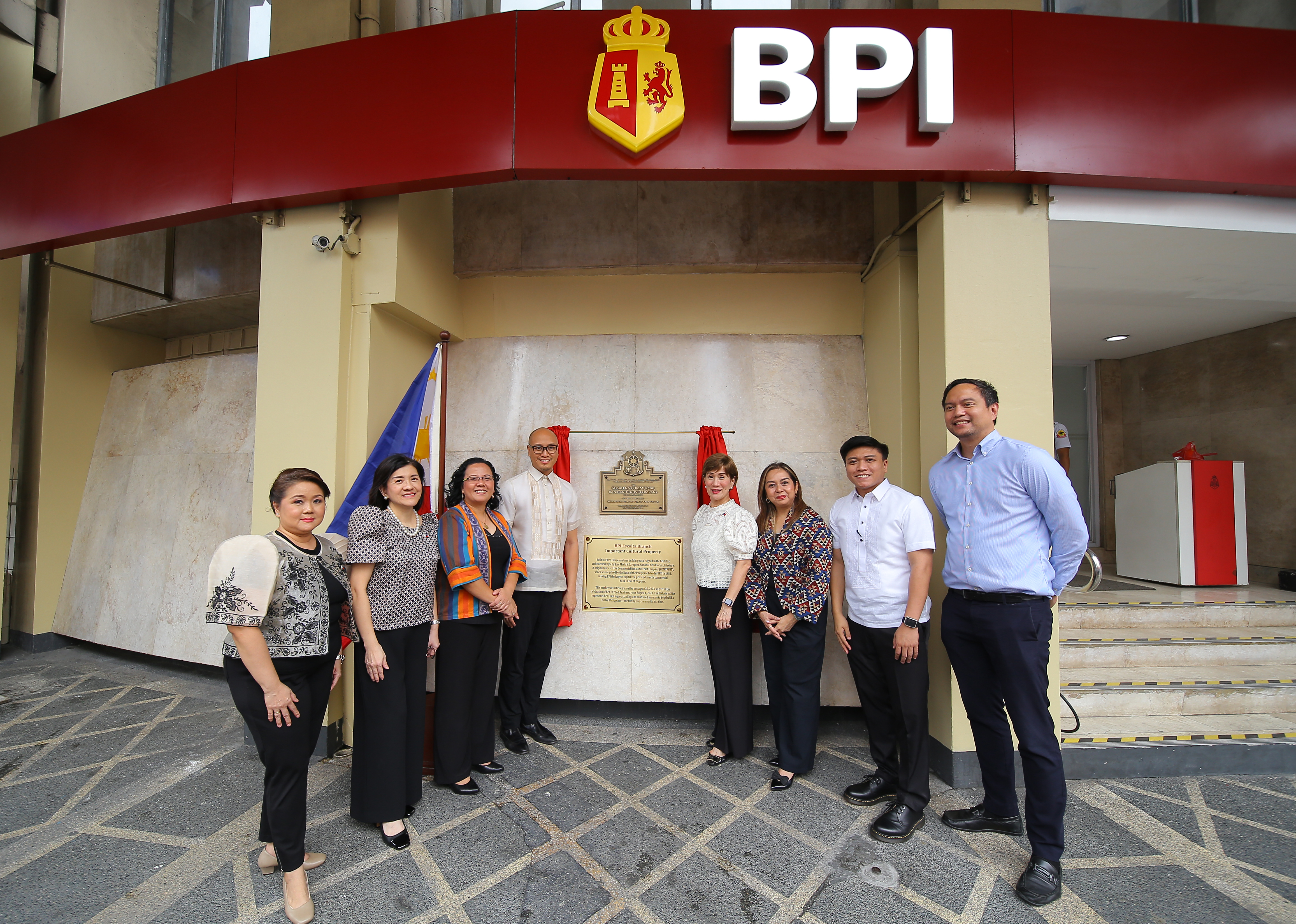 At the marker unveiling were (third and fourth from left) the National Museum’s Anne Rosette Crelencia and Jorell Legaspi; (fifth from left) BPI Branch Stores Channel Head Olga Ang; and (seventh from left) NCCA’s Joseph Patrick Lee, with BPI executives Cecilia Salazar, Sonia Braganza, Ana Liza Sta. Ana, and Carlo Poblete