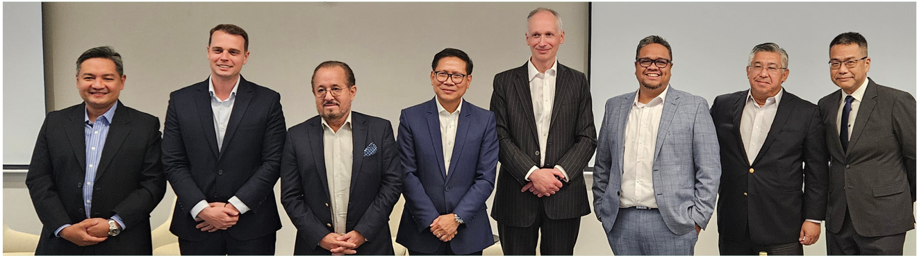 Ayala CFO Albert de Larrazabal, Ayala Treasurer Estelito Biacora, and Willis Towers Watson (WTW) Head of Risk and Analytics International Charles Barder (third to fifth from left) at the risk transformation briefing for the Ayala group with (from left) Ayala Head of Financial Risk Management and Origination Theodore Ivan Paris, WTW Head of Southeast Asia Corporate Risk and Brokering Rupert Robert, Ayala Risk and Insurance Manager Mark Anthony Beriña, Head of WTW Philippines Consulting Office and President of WTW Insurance and Reinsurance Brokers Philippines, Inc. James Matti, and Head of WTW Strategic Risk and Consulting for Asia James Wong.