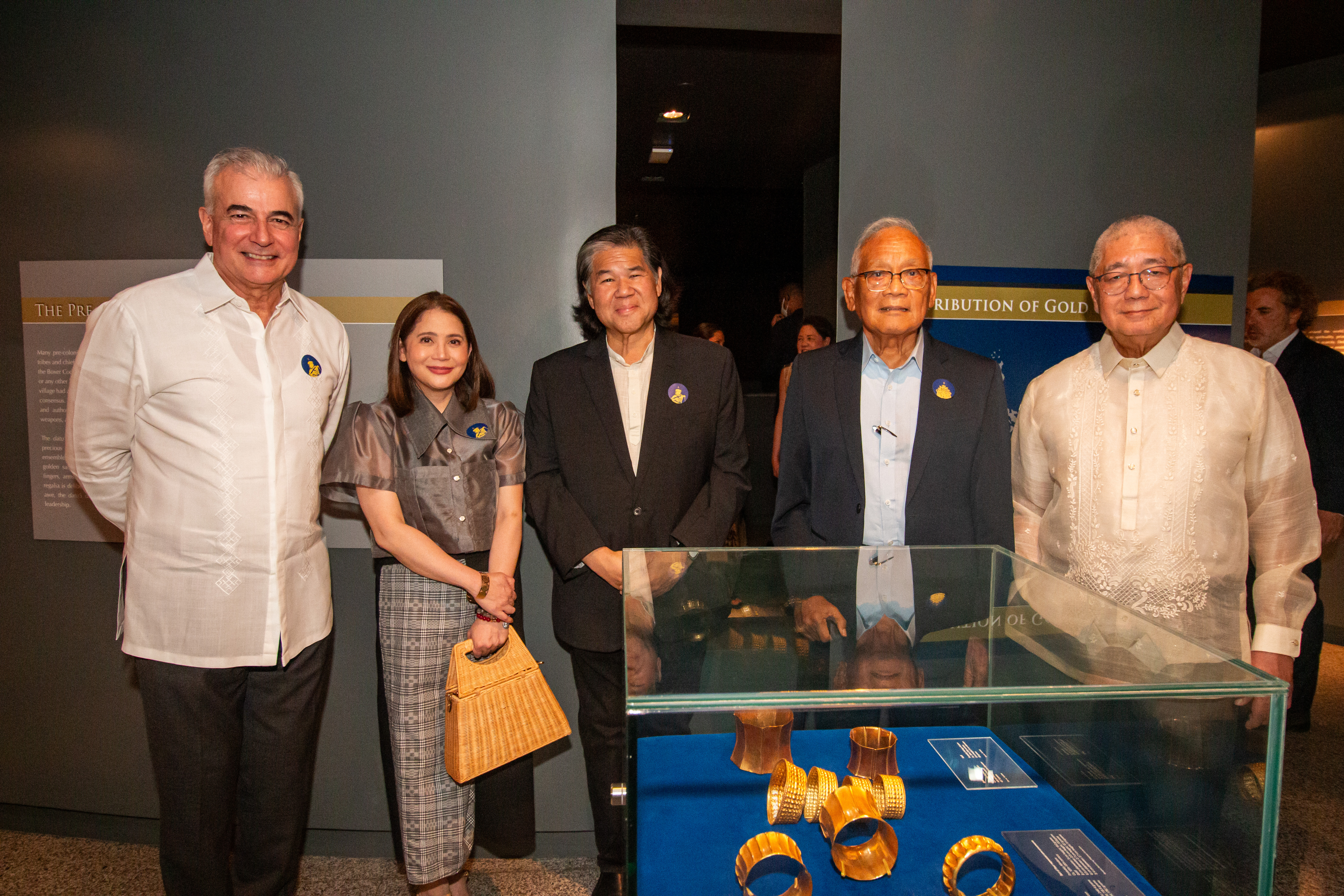 FZA, BSP Deputy Governor Bernadette Romulo-Puyat, members of Ayala Museum’s Board of Advisers Leandro Locsin Jr. and Dr. Jaime Laya, and BSP Governor Eli Remolona Jr.